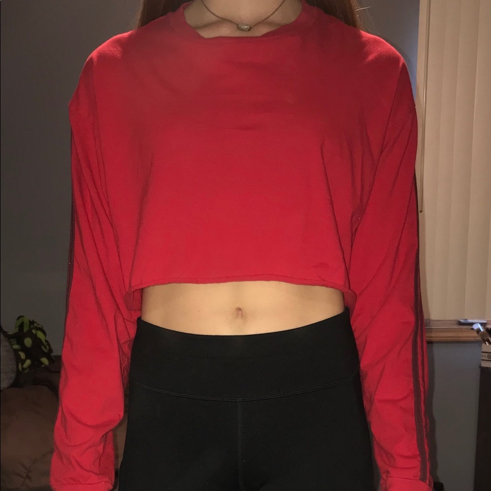 Red long sleeve crop top